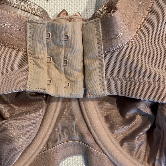Goddess Full Coverage Support Bra (NWT) - Picture 7 of 10